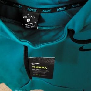 NEW NIKE Sport Hoodie/Pullover